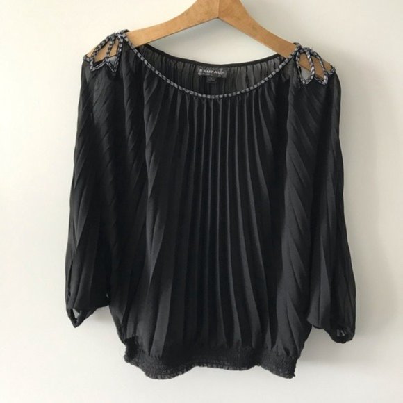 Rampage Pleated Flowy Beaded Cutout Blouse Top N30 - Picture 2 of 11